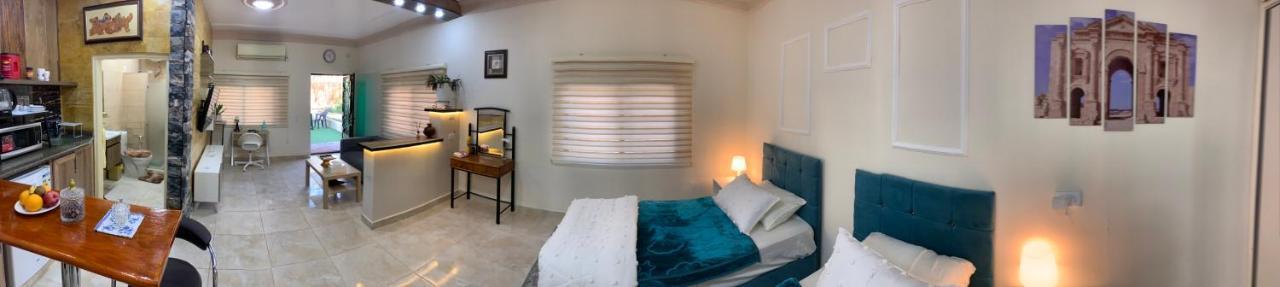 Tayoon Host Apartment Jarash Bagian luar foto